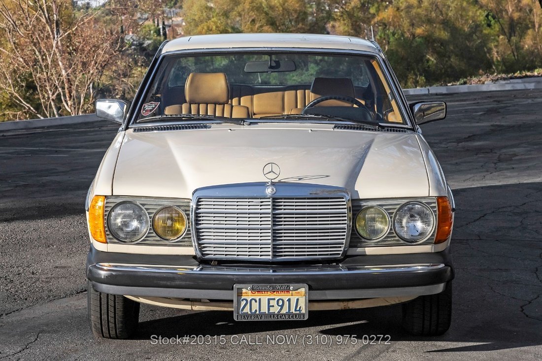 Mercedes-Benz 300CD in Los Angeles, CA 2 - 19129113