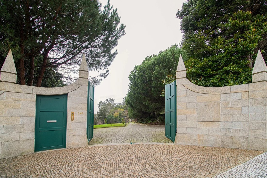 Tenuta a Oliveira de Azemeis, Santiago de Riba-Ul, Ul, Macinhata da Seixa e Madail, Distretto di Aveiro, Portogallo 1 - 19131069