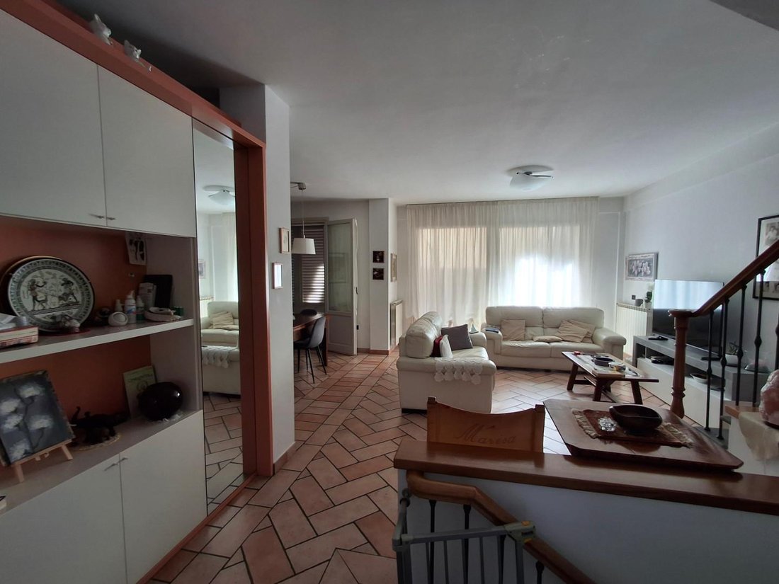 Villa in Limite, Tuscany, Italy 3 - 19125692