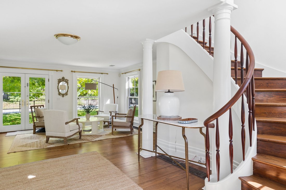 Sag Harbor, New York, United States 3 - 19132395