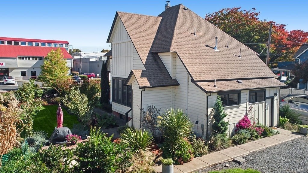 House in Eugene, Oregon, United States 1 - 19131083