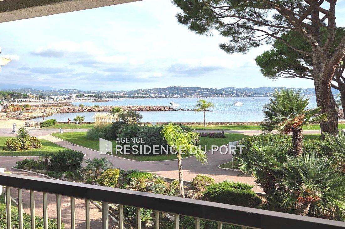Apartamento en Le Cottage, Mandelieu-la-Napoule, Francia 1 - 19131074