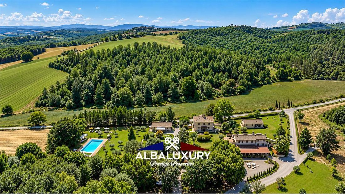 Villa a Città della Pieve, Umbria, Italia 2 - 15345367