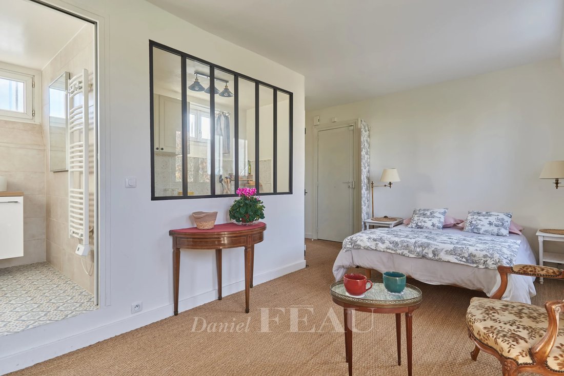 Apartment in Elysées-Madeleine, Paris 8e Arrondissement, Paris 5 - 19122809