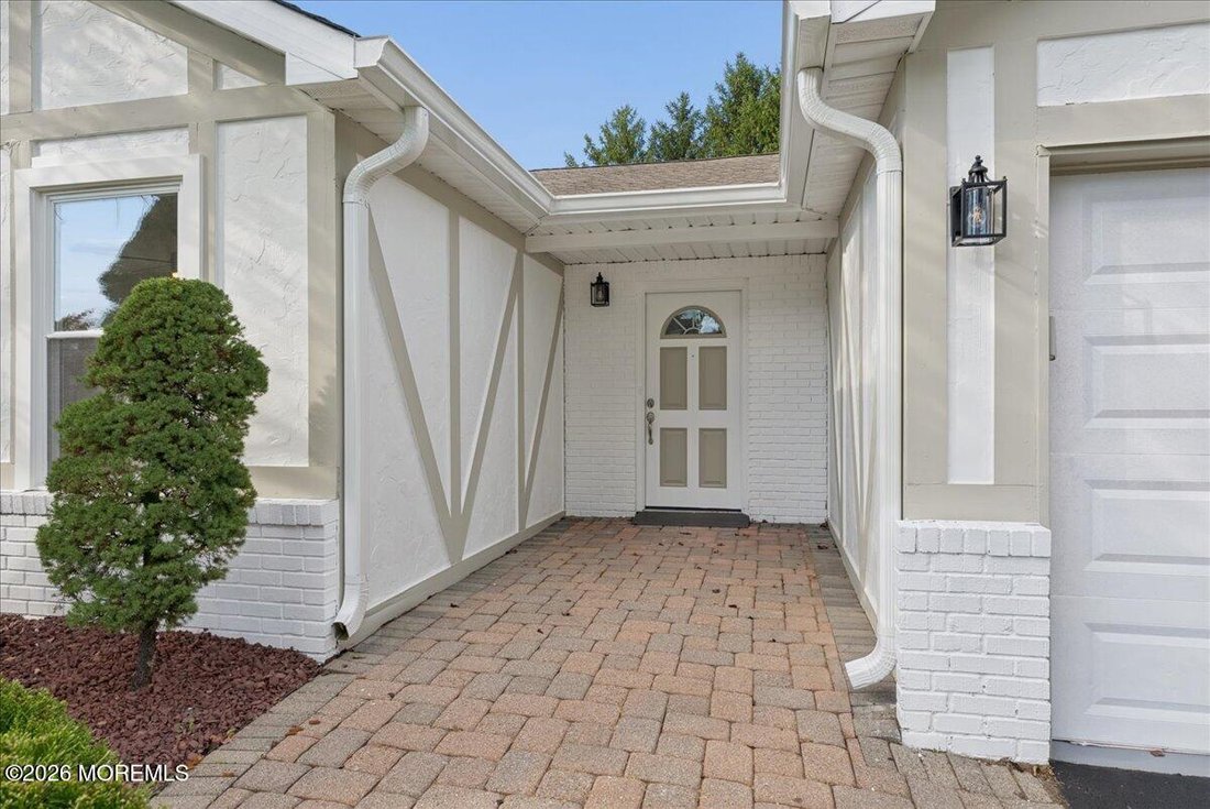 House in Marlboro Township, New Jersey, United States 4 - 19121369