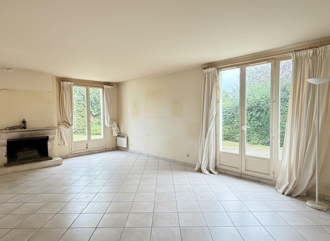 House in Montlignon, Ile-de-France, France 3 - 19133429