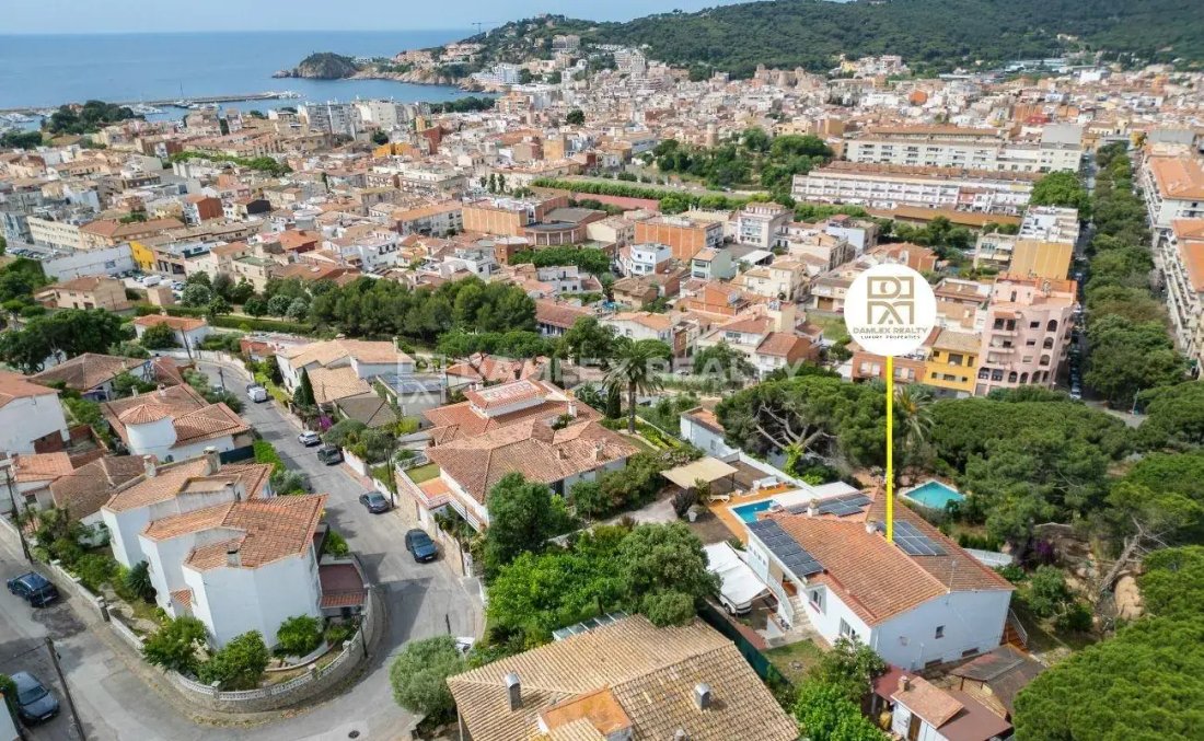 Maison à Sant Feliu de Guíxols, Catalogne, Espagne 2 - 15725271