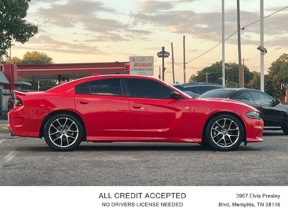 Sedan in Memphis, TN, United States 5 - 19132700