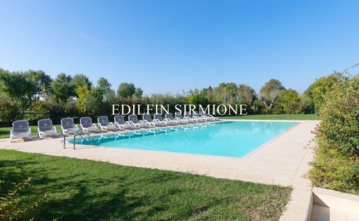 Villa in Colombare, Sirmione, Lombardy 1