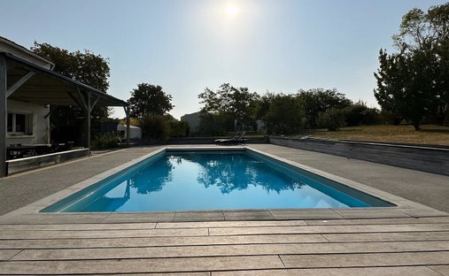 Maison à Andilly-les-Marais, Nouvelle-Aquitaine, France 1