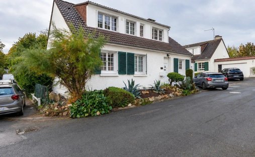 Haus in Médan, Île-de-France, Frankreich 1