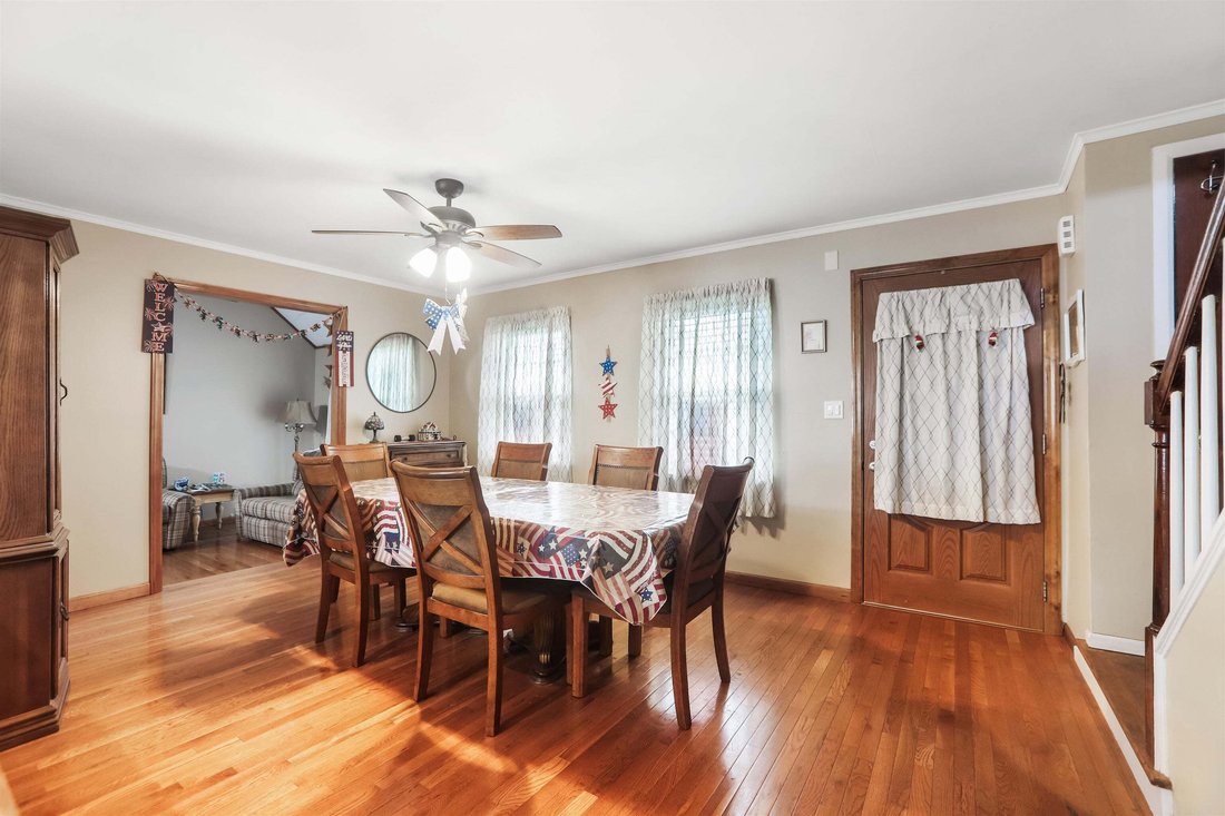 House in Woodbridge Township, New Jersey, United States 4 - 19120823