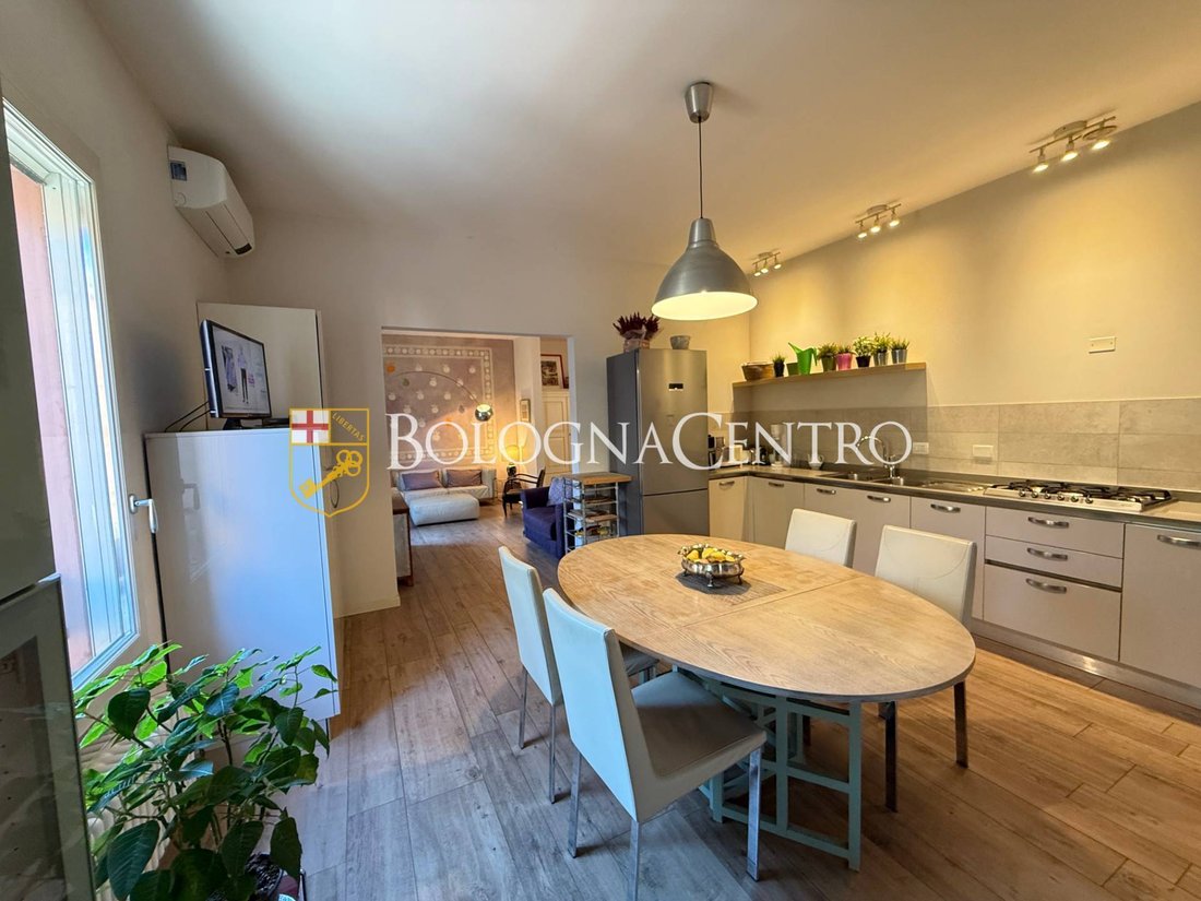 Apartamento en Centro Storico, Bolonia, Italia 3 - 19124981