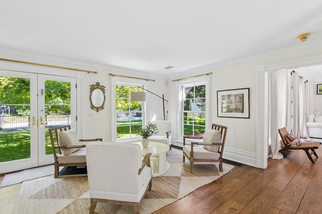 Sag Harbor, New York, United States 2 - 19132395