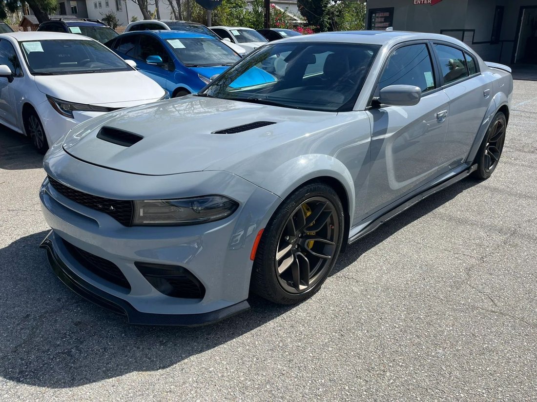 Sedan in Fontana, CA, United States 1 - 19129003