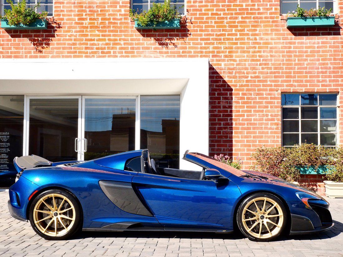 Coupe in Beverly Hills, CA, United States 3 - 19129221