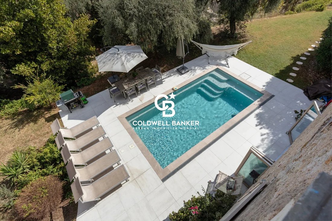 Maison à Châteauneuf-Grasse, Provence-Alpes-Côte d'Azur, France 2 - 19132486