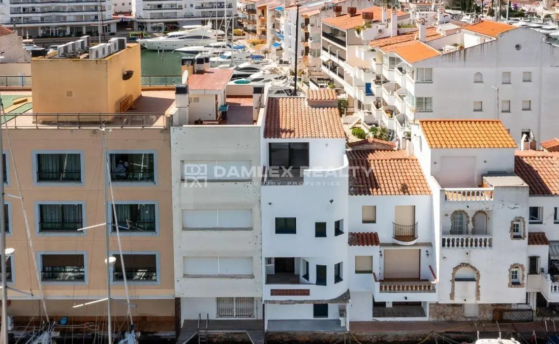 Maison à Empuriabrava, Catalogne, Espagne 4 - 16840493