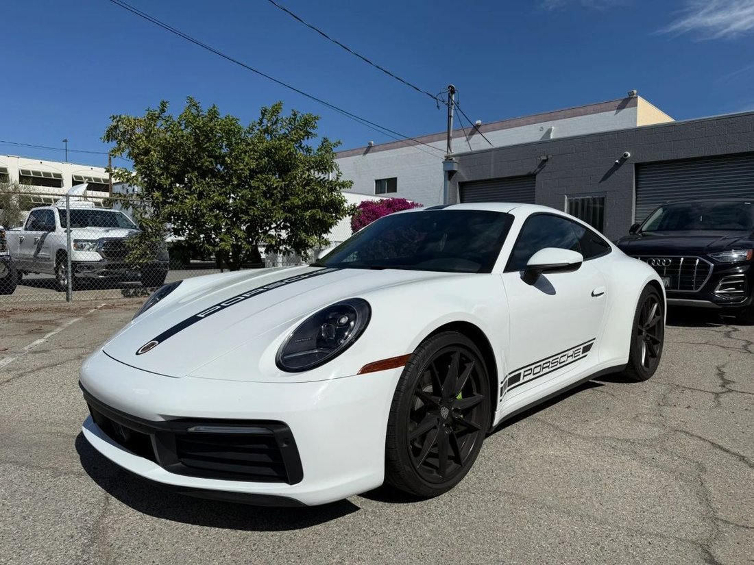 Coupe in Azusa, CA, United States 1 - 19127110