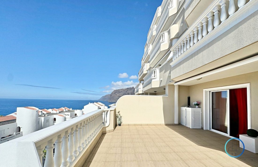 Apartment in Acantilados de Los Gigantes, Canary Islands, Spain 2 - 19124322