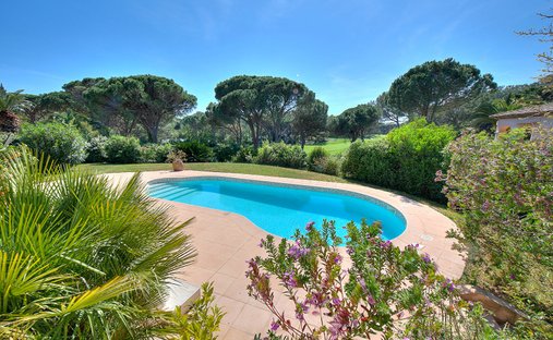 Villa à Aiguebonne, Saint-Raphaël, France 1
