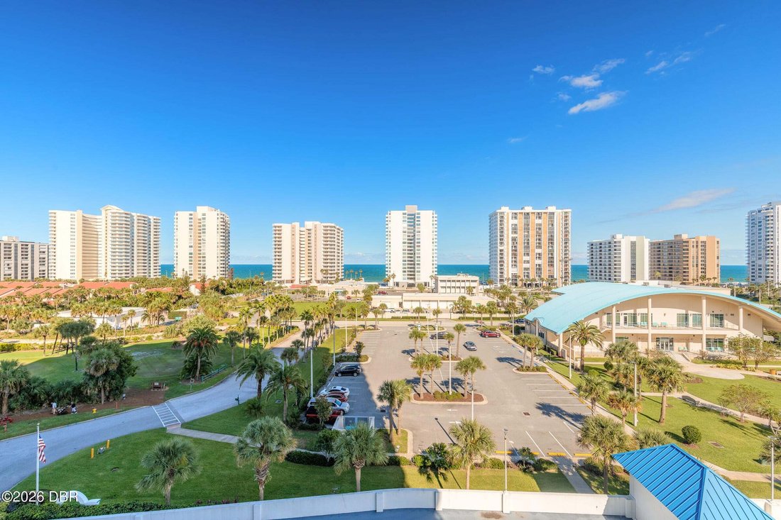 Condo in Daytona Beach, Florida, United States 5 - 19136184