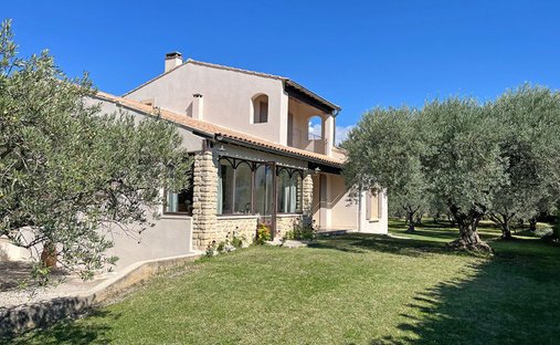 House in Caromb, Provence-Alpes-Côte d'Azur, France 1