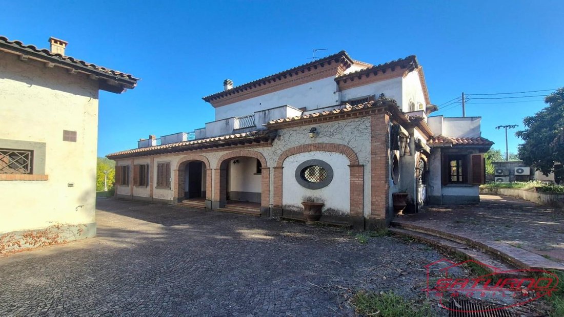 Villa in Montecarlo, Tuscany, Italy 1 - 19125820