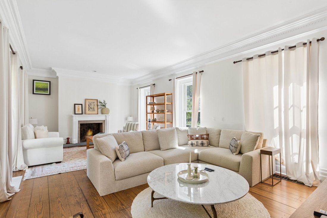 Sag Harbor, New York, United States 4 - 19132395
