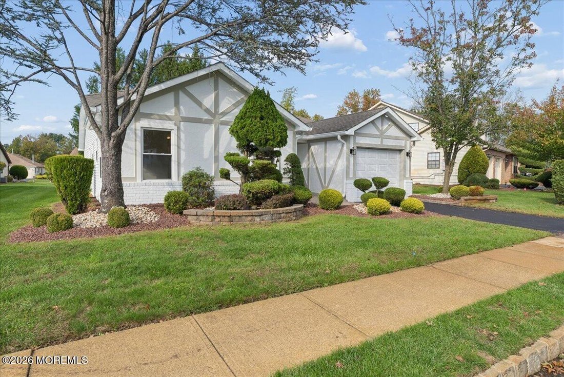 House in Marlboro Township, New Jersey, United States 3 - 19121369