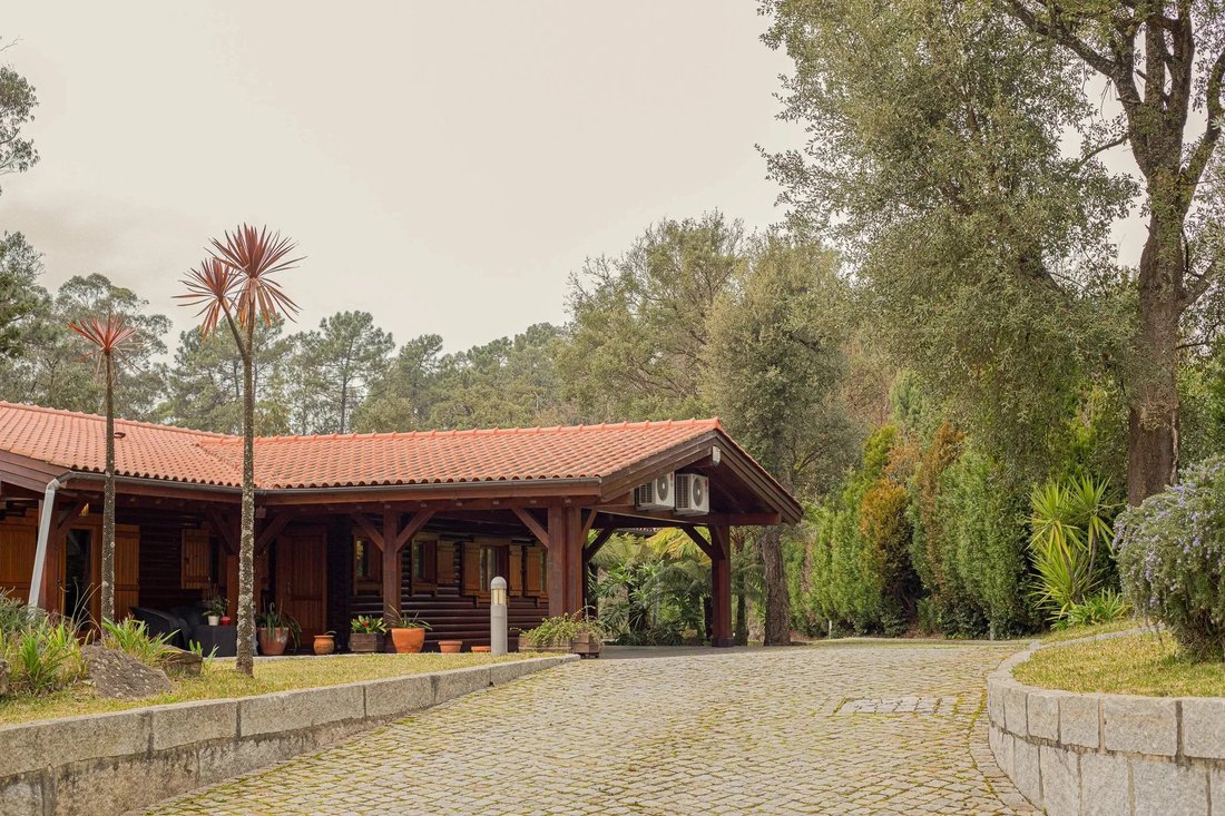 Tenuta a Oliveira de Azemeis, Santiago de Riba-Ul, Ul, Macinhata da Seixa e Madail, Distretto di Aveiro, Portogallo 3 - 19131069