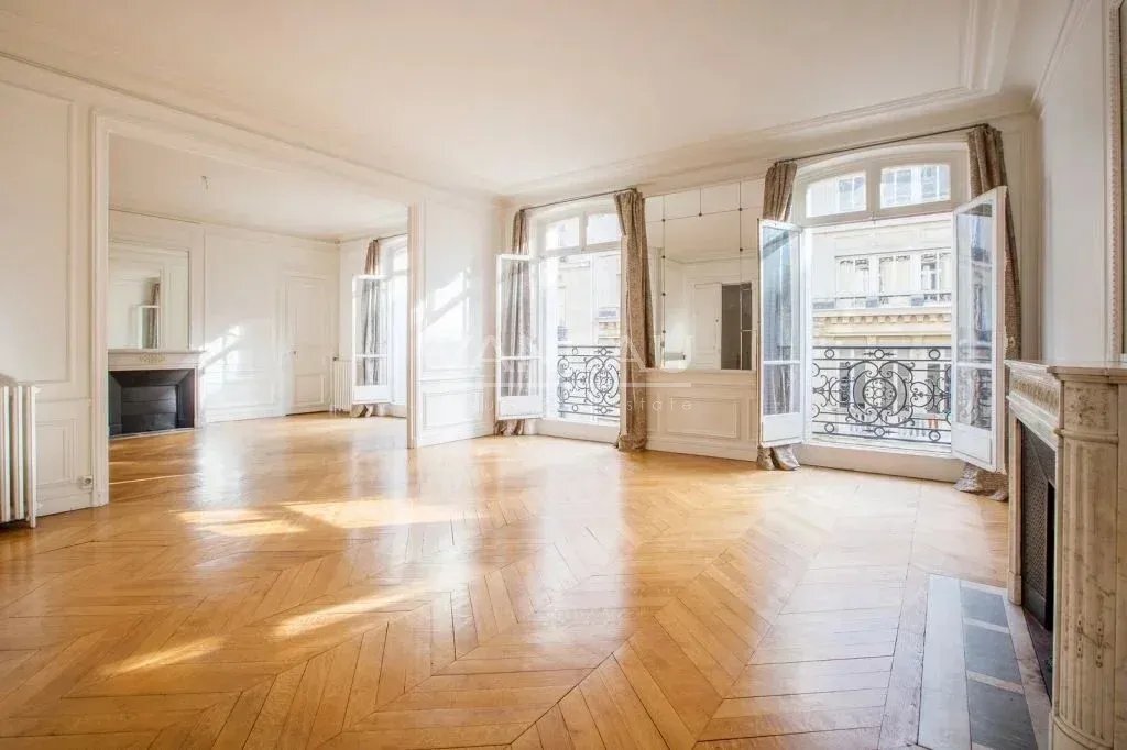 Apartment in Gros Caillou, Paris 7e Arrondissement, Paris 1 - 19126667
