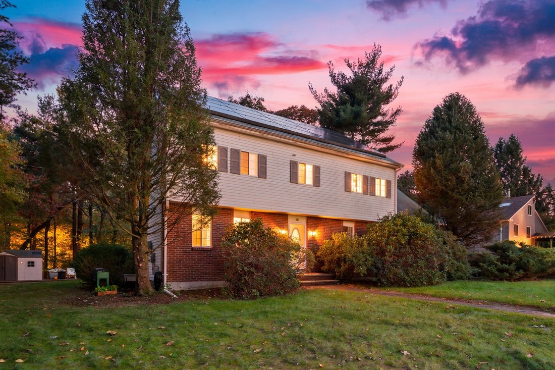 House in Sharon, Massachusetts, United States 2 - 19131177