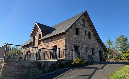 Villa à Juillac, Nouvelle-Aquitaine, France 1
