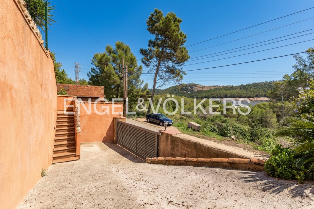Maison à Vallirana, Catalogne, Espagne 2 - 19132339