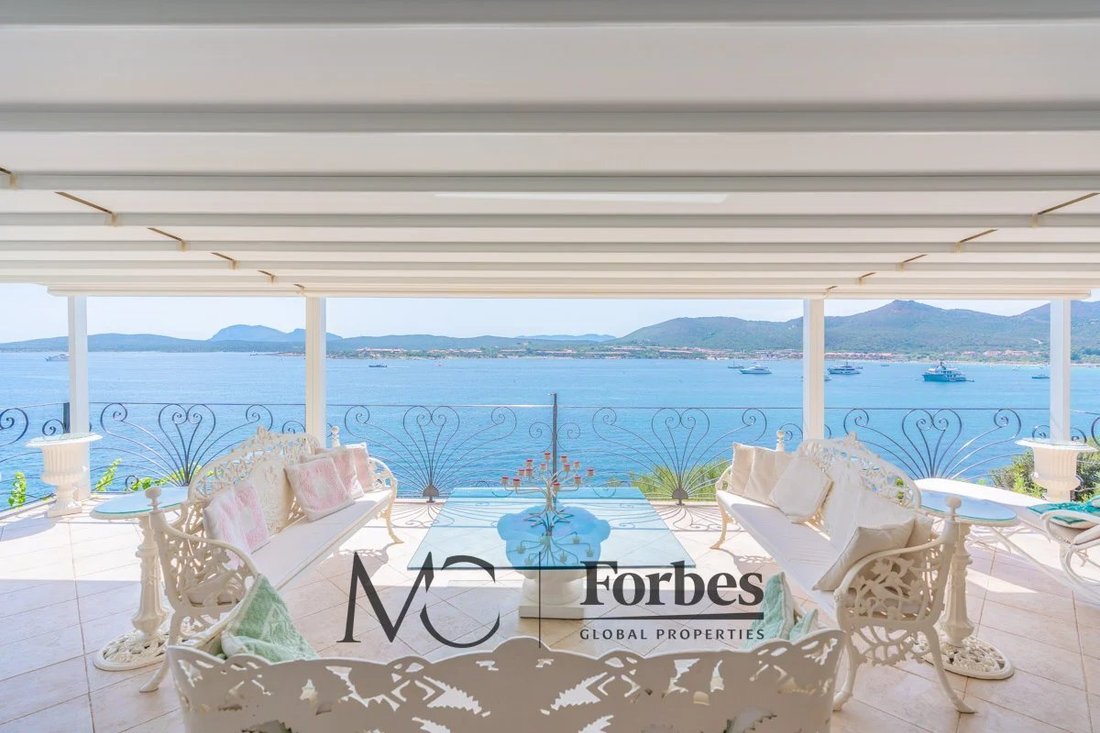Villa à Porto Rotondo, Olbia, Sardaigne 2 - 19127806