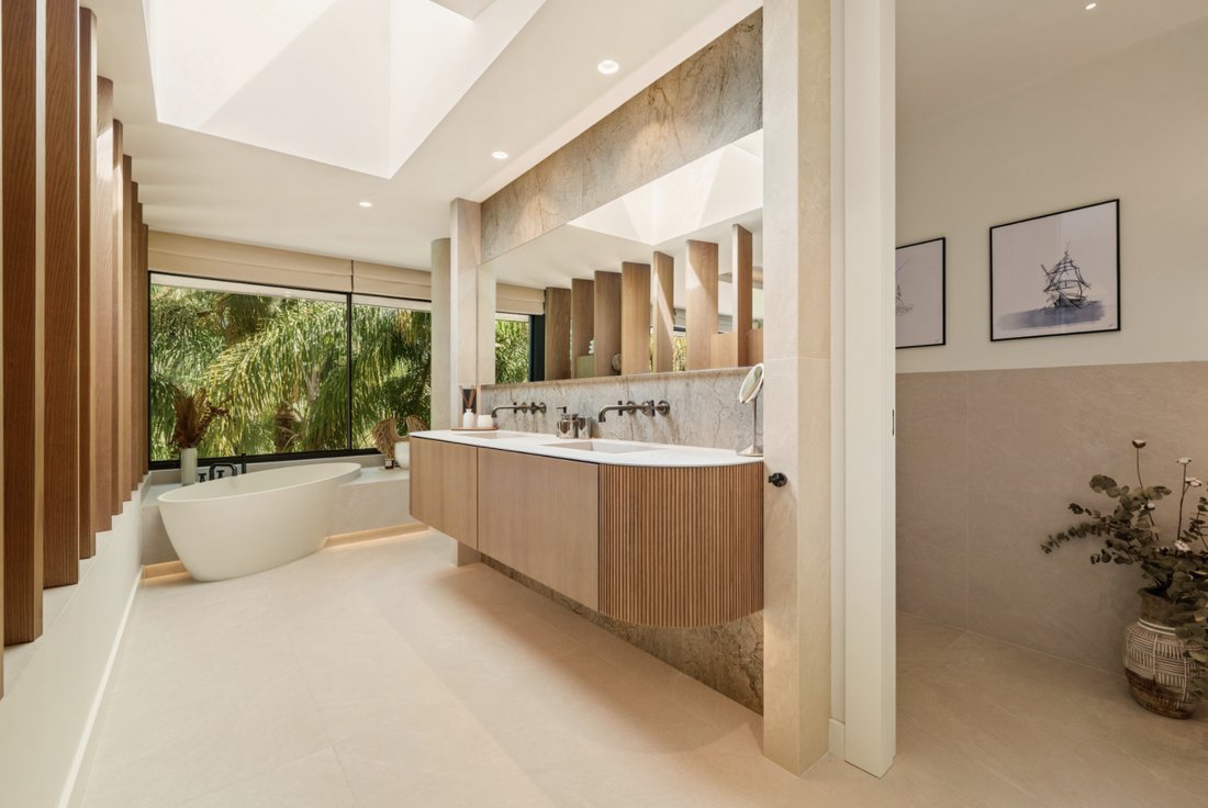 Villa in Elviria-Cabopino, Marbella, Spanien 4 - 19129058
