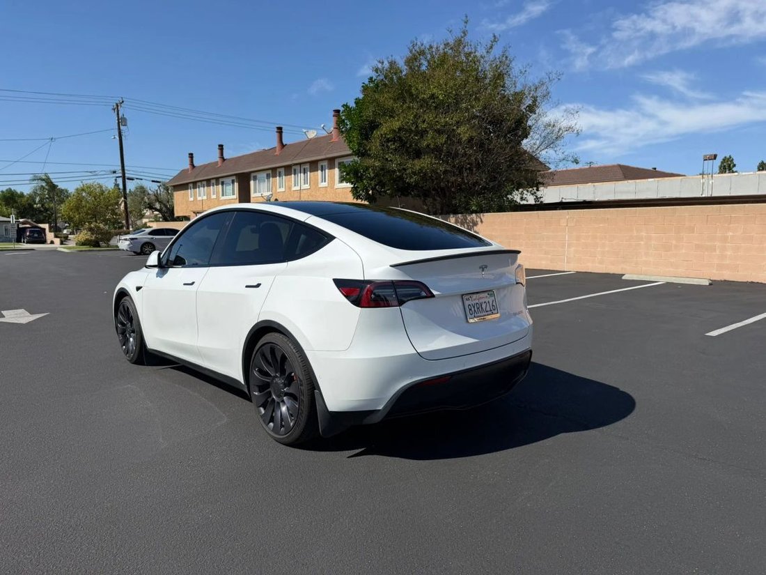 Suv in Orange, CA, United States 4 - 19127311