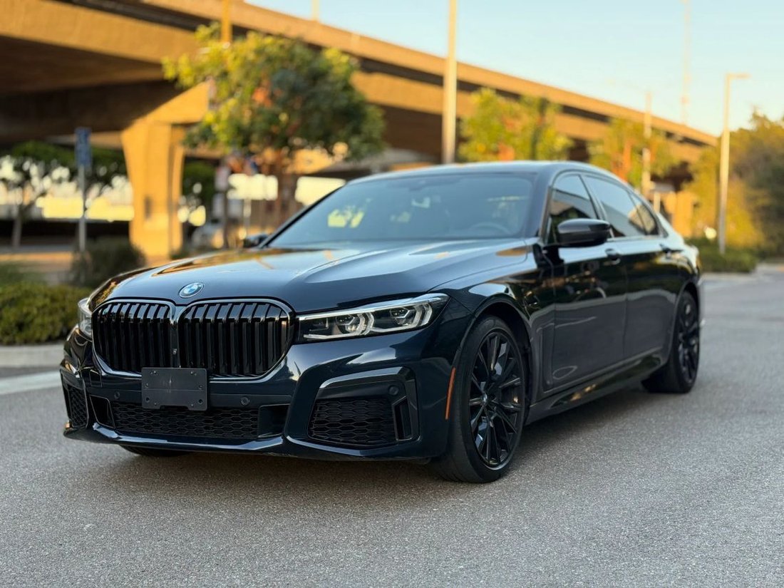 Sedan in Inglewood, CA, United States 1 - 19132755