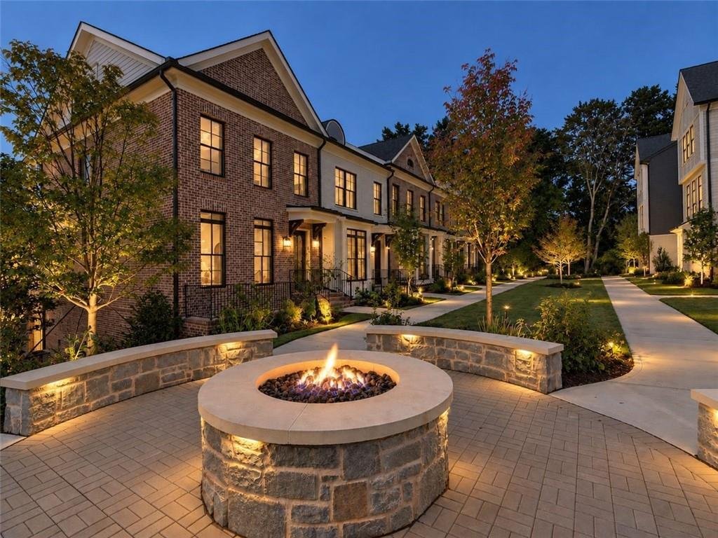 Townhouse in Alpharetta, Georgia, United States 5 - 19124932