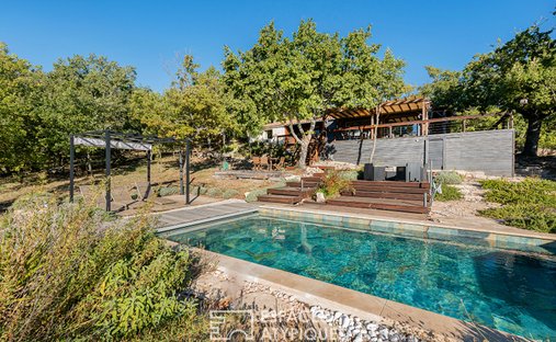 Villa à Vachères, Provence-Alpes-Côte d'Azur, France 1