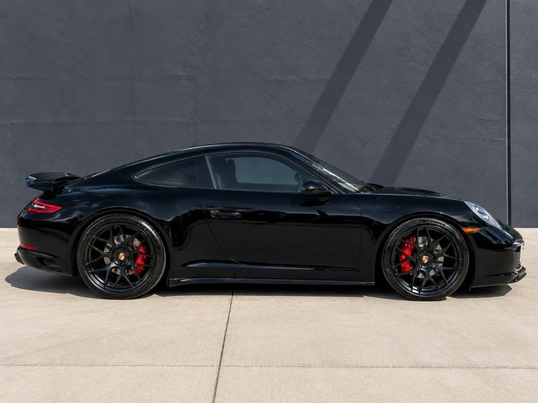 Coupe in Hollywood, FL, United States 2 - 19106025