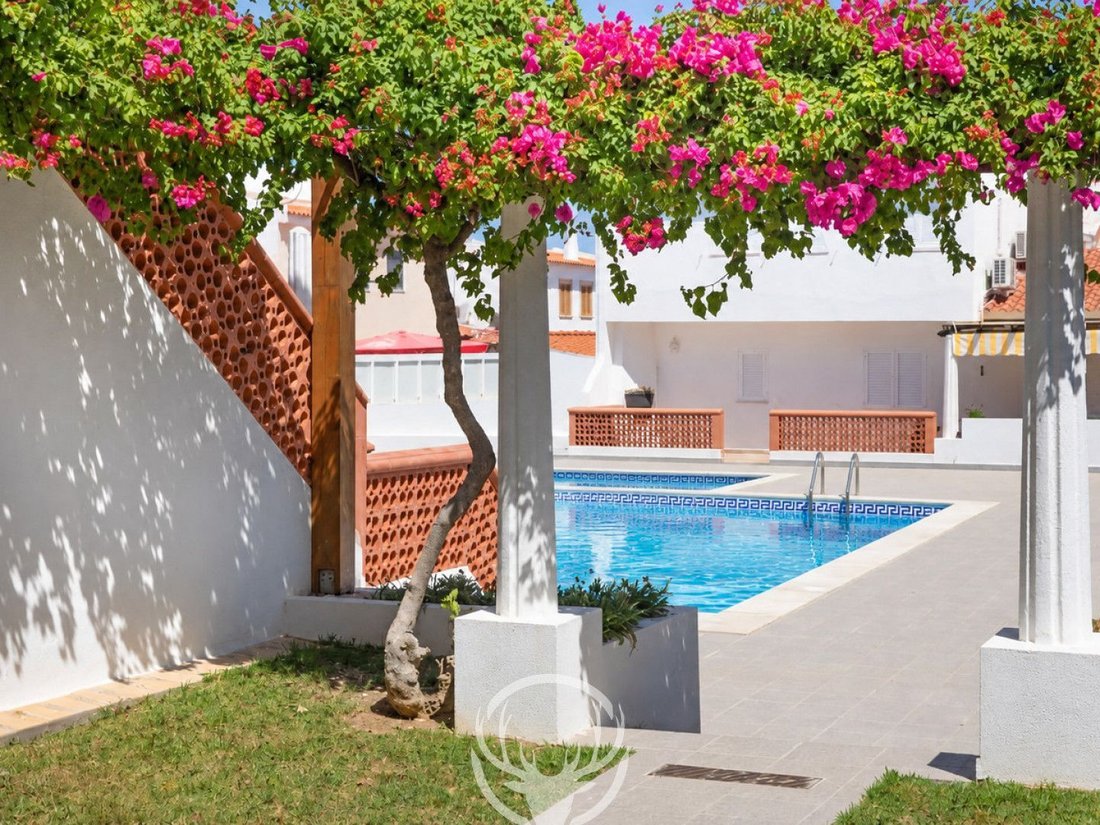 Townhouse en Olhos de Agua, Algarve, Portugal 1 - 19124217