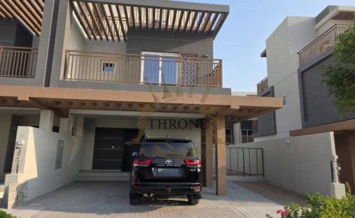 Townhouse in Damac Hills 2, Dubai, United Arab Emirates 1
