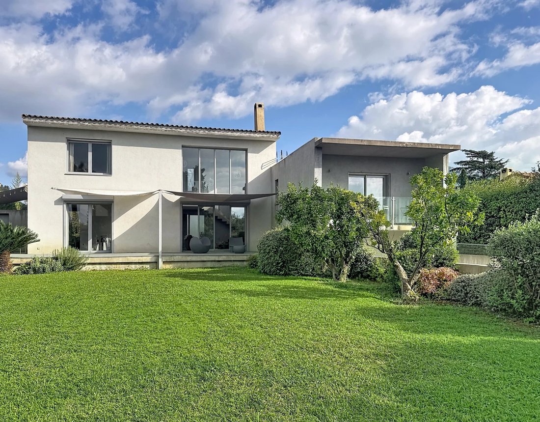 Villa à Carros, Provence-Alpes-Côte d'Azur, France 1 - 19126683
