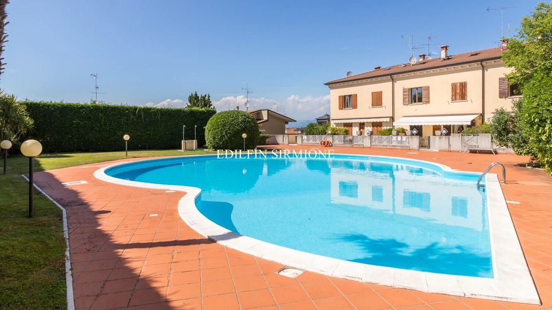 Penthouse in Centro Storico, Desenzano del Garda, Lombardy 3 - 16832617
