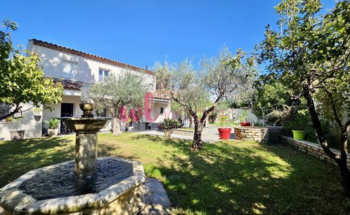 Villa in Est, Gignac-la-Nerthe, Frankreich 1