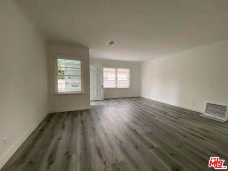 Culver City, California, United States 5 - 19136401