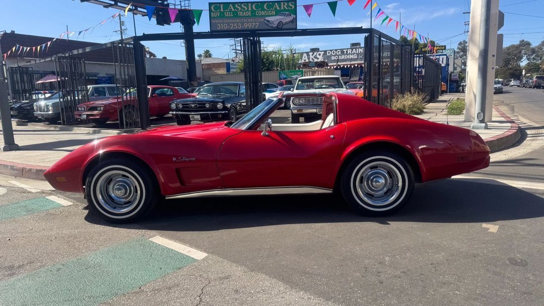 Coupe in Los Angeles, CA, United States 1 - 19134045