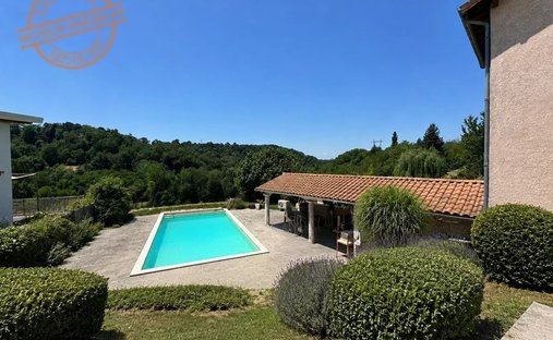 Maison à Roche, Auvergne-Rhône-Alpes, France 1